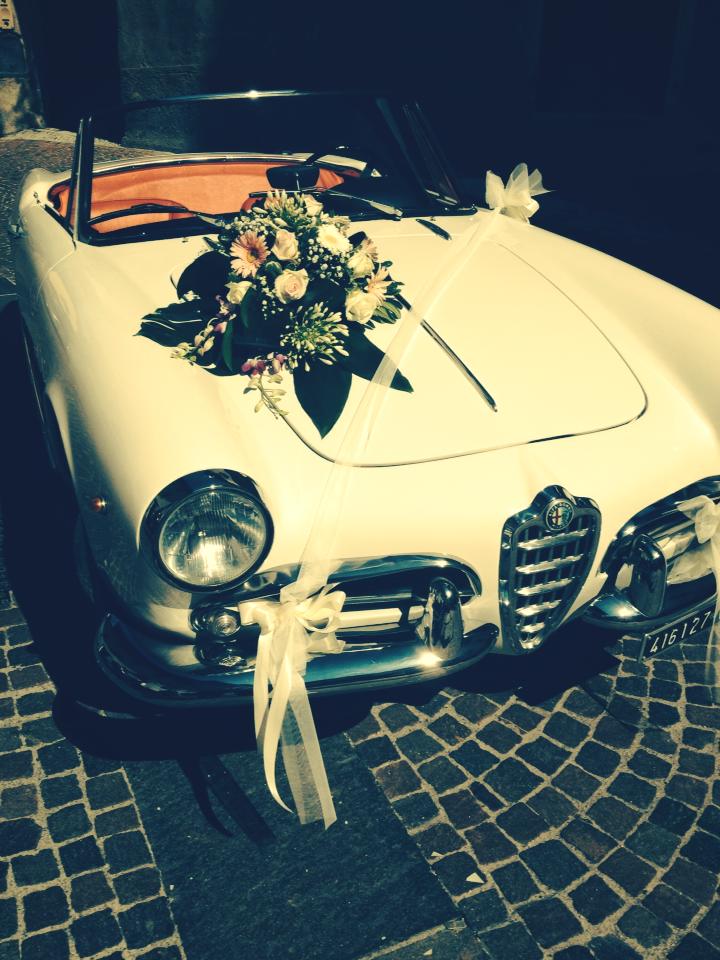 Allestimento Matrimonio Macchina Gerbere e Agapanthus Fioreria Bruseghini Besenello Trento